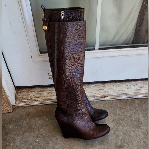 TORY BURCH HELDIN LEATHER‎ WEDGE  BOOTS - Picture 16 of 16